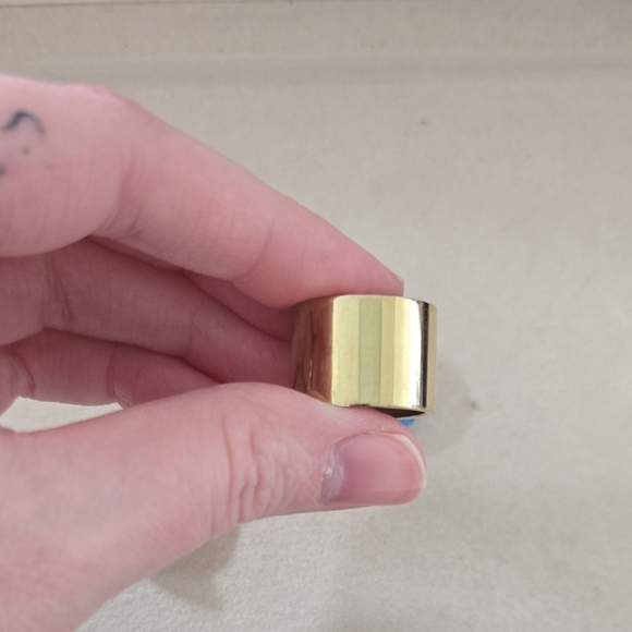 💫 Gold Rings with Blue Accent - Picture 4 of 6